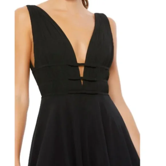 MAC DUGGAL PLUNGE NECK CHIFFON BLACK BALL-GOWN sz 2